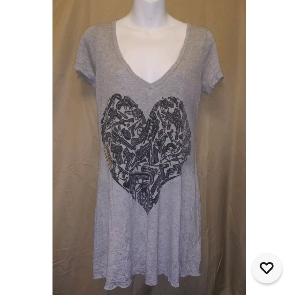 NWOT Lauren Moshi Gray Heart Graphic Women's Top Sz Small